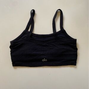 Alo yoga crop top with built in bra